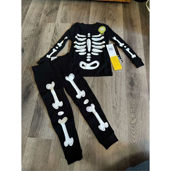 Komar Kids Black Skeleton Glow In The Dark 2pc Jammy Set 24 Month NEW - Picture 1 of 8